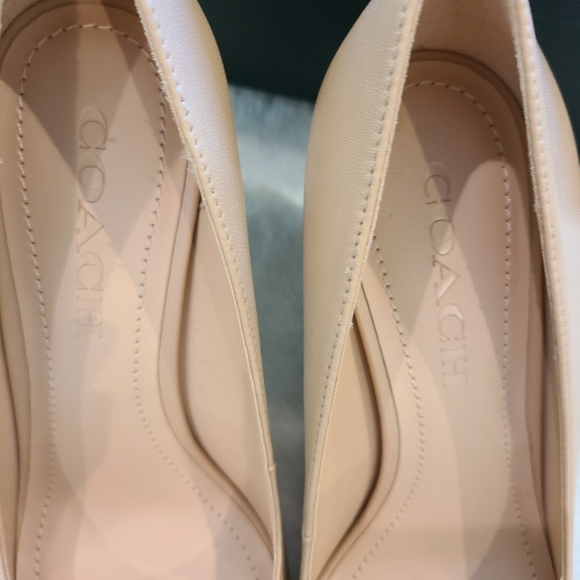 Coach Heels - Picture 3 of 8